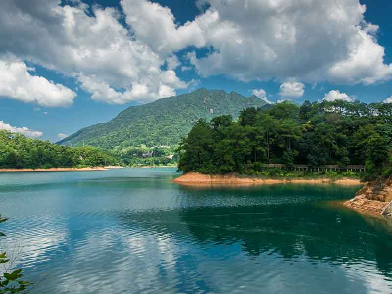 【純玩】春季植樹、體驗種菜、趣味運(yùn)動會、天適櫻花悠樂園賞花、農(nóng)家果園采摘、入住永德堡國際大酒店二天游