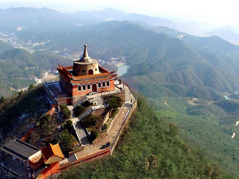 長(zhǎng)沙·橘子洲·韶山·天門(mén)山玻璃棧道·大峽谷玻璃橋·黃龍洞·煙雨張家界墨戎苗寨·鳳凰古城/雙高鐵5天游